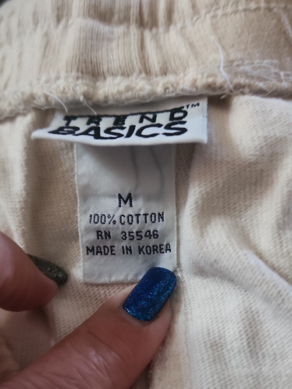 Basic White Drawstring Shorts - Picture 4 of 4